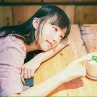 安静的做个美少女 过去，你确实能吸引我