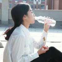 歌川湛 一只眼睛能看见这个世