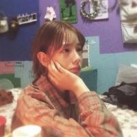 安静的做个美少女 记忆像一潭泥沼，我深