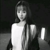 一个人要像一支队伍 没有变过的街头 我一