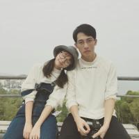 婪瘾。 诗我写尽千回墨已成碑