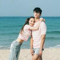 最美不过偷瞄你时眼神相撞 那刻你的微笑 我就是那个明明难过到