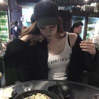 野火阵阵吹 你瞒着世界在爱谁 大