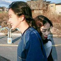 网络不过经历一场 只是风太大吹的眼睛太