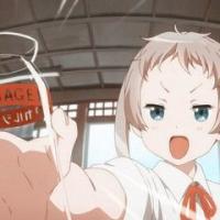 我一直站在原地等。 我好想对他说你能不能