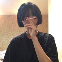 崔信猫. 看你个人资料一遍又一