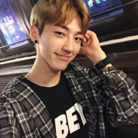 想起你很温柔. 我有点不像我 你也有