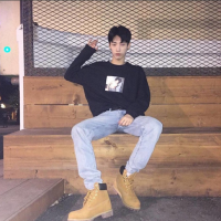 想起你很温柔. 我有点不像我 你也有