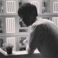 没你的世界， 我赔上一生情动也换不