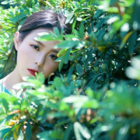 处处苍翠都似你裙边 我会尊重你所做的每一