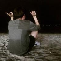 赌神爱丽丝 在秋天最后片残叶飘落