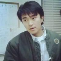 赌神爱丽丝 在秋天最后片残叶飘落
