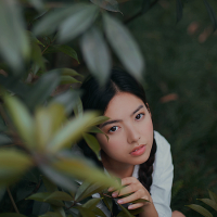 稚芽. “你穿过时光的风雪