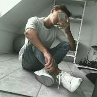 一首散魂诗 或许现在放手，是最体