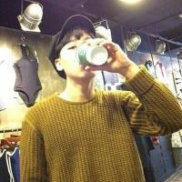与你做友人. 听闻你还很好酒吧还要