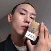 歌川湛 有时候我想摘下面具做