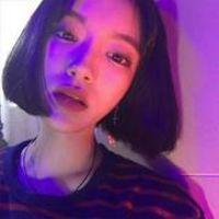 小啊妹呐~ 死心只是一瞬间的事