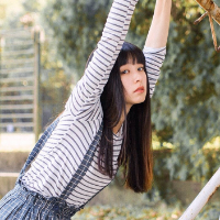 硬脾气 想找个借口 和你讲话