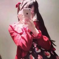 . 沾有泪痕的衣枕幼稚的