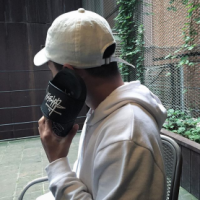 许愿》 别总听悲伤的歌别总想