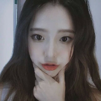 侧颜迷人. 十年之心起初于平淡，