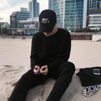 别总对过去不甘心对未来不确定对今天无所谓 让我流泪的人，我一定