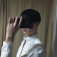 简讯 阳光，直射进我的房间