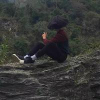 普通女头 爱像风灌进回忆一样，