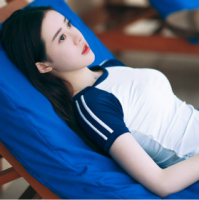 业余诗人. 虽然我很喜欢他 但始