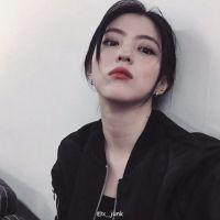 恩 或许只是我囍的刚好你们不囍而已。 面无表情的擦肩而过都