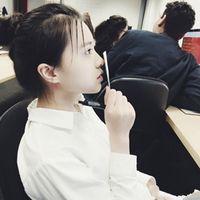 涩眼 每个人心里都装满悲伤