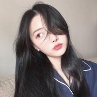 原谅我这一生爱憎太分明 离得太近怕被嫌弃，离