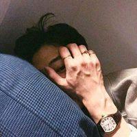 持刀少女 真想停下来歇一歇 怎
