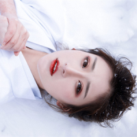 一笑泯恩仇 你大步的走吧，我不追