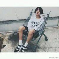 愿每天不要仅仅为感情之事费尽心思 要是我喜欢你我不会吞
