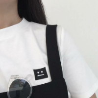 处友. 我脸上的表情只是体面