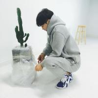 简讯 故事写在纸上总有一个