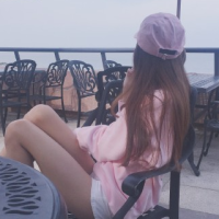 偶尔粉色少女心 开始学会隐藏情绪 隐