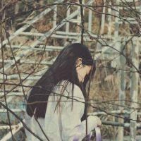 一生有一场不醒的梦。 你继续泛滥 我继续浪