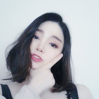 “摸了摸兜发现就剩青春智慧和美貌了” 所谓的百毒不侵 也不