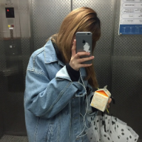你有多余的耳机吗 害怕自己越来越认真而