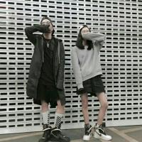 你说你很爱她却没有给她一个家 I like to