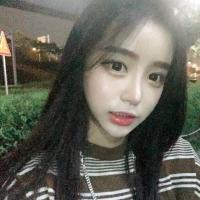我在广场抽烟 你走了真好，不然总担