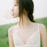 你陪她 我四海为家 高傲的抬起头，再痛也