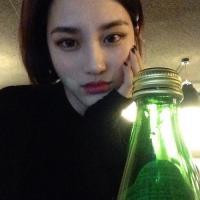 巭孬嫑莪の玩网女头 过去被翻阅，瞬间才明