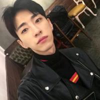 玩网男头 青春是一段容易动情却