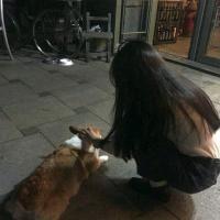 我在广场抽烟 你说你爱我，我笑着说