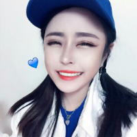 愿你想念时可以拥抱。 ?﹏你牵着我的手，却