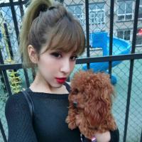 女大学生 从我拿起笔，准备叙述