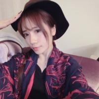 女大学生 从我拿起笔，准备叙述